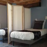 Couette-café Les Galaines 3*