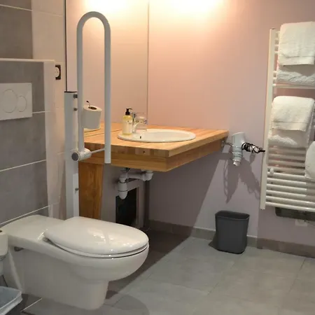 Les Galaines 3* Abzac (Charente)