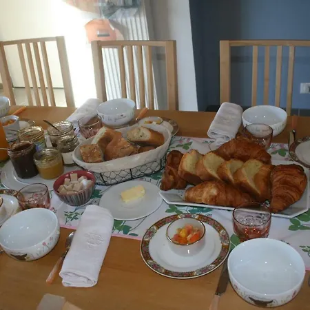 Les Galaines Nocleg ze śniadaniem