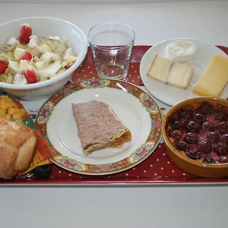 Nocleg ze śniadaniem Les Galaines 3*